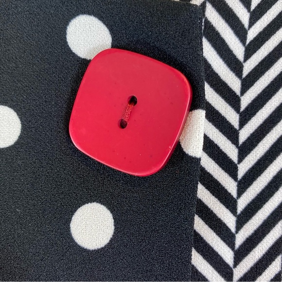 Woman’s Studio Nouveau black and white multi pattern top size L - Picture 3 of 5